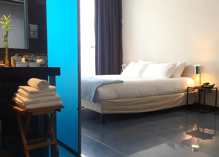 Отель Design Les Bains Douches Тулуза