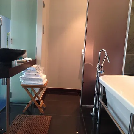 מלון Design Les Bains Douches 3*